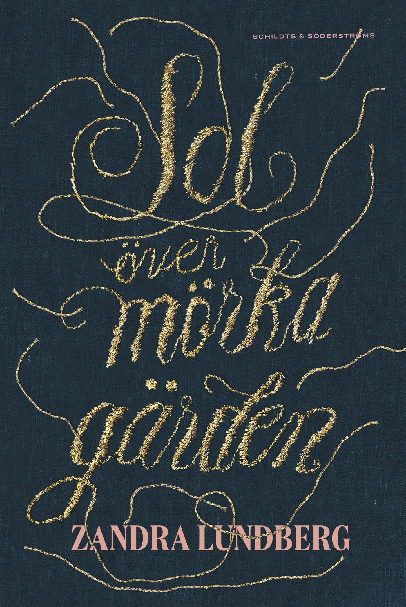 Sol över mörka gärden – E-bok
