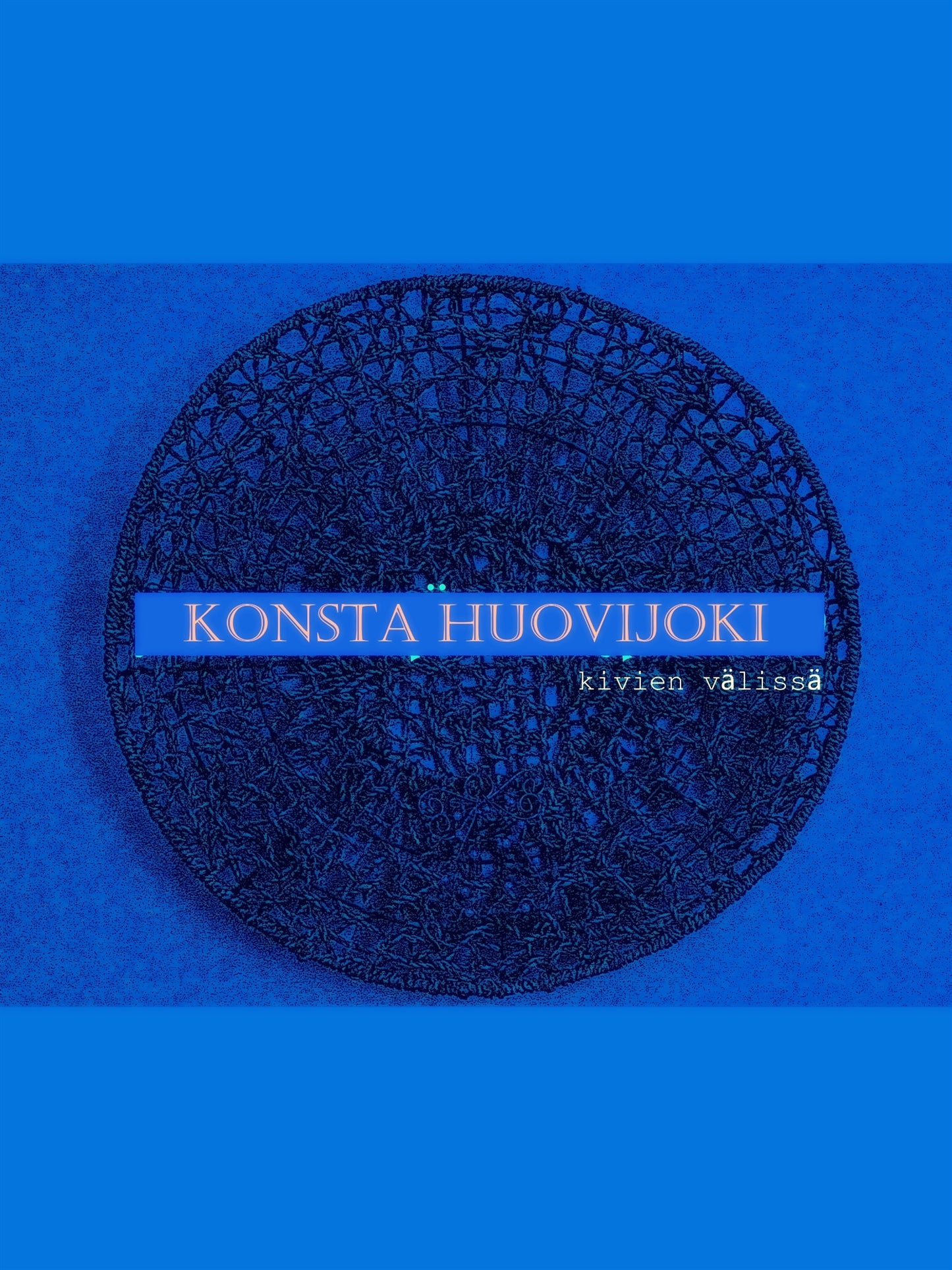 Kivien välissä – E-bok