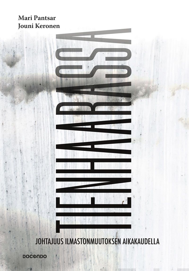 Tienhaarassa – E-bok